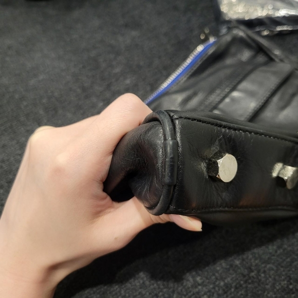 Rebecca Minkoff MAC cross body bag. - Picture 3 of 4